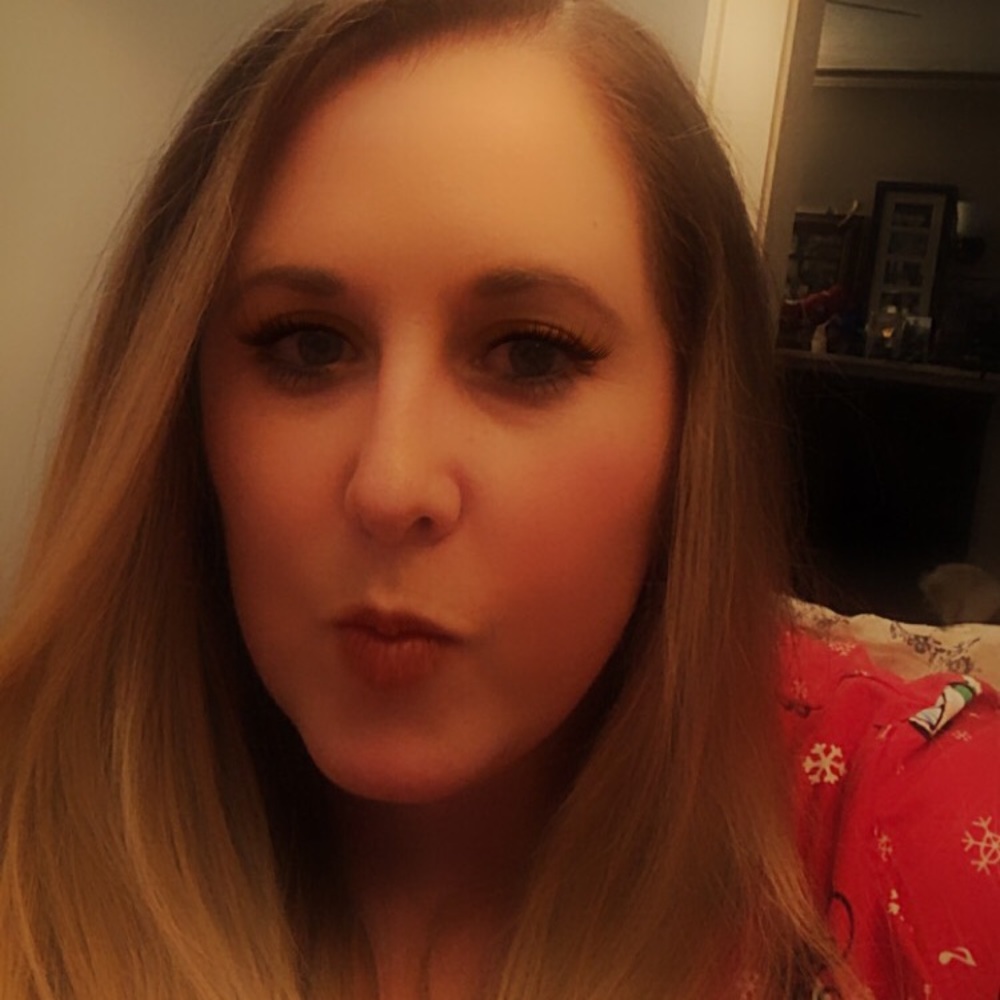 Meet your Posher, Nicole